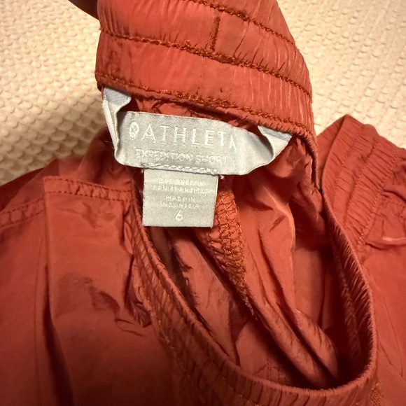 NWOT Women's Athleta Rust Colored Shorts - Picture 4 of 5